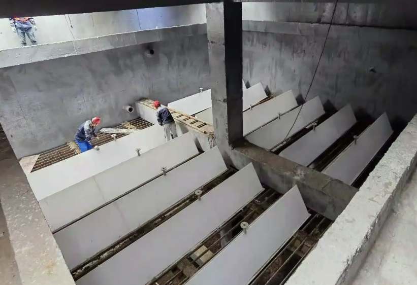 uasb三相分離器原理是什么（三相分離器內(nèi)部結構）